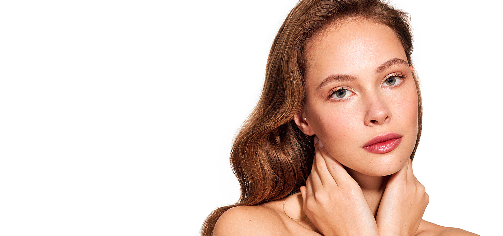 Zašto milenijalci izgledaju mlađe u istoj dobi nego Gen Z danas i kakve to ima veze s kožom i estetskom medicinom?